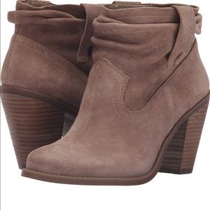 Jessica Simpson Chantie ankle booties size 7